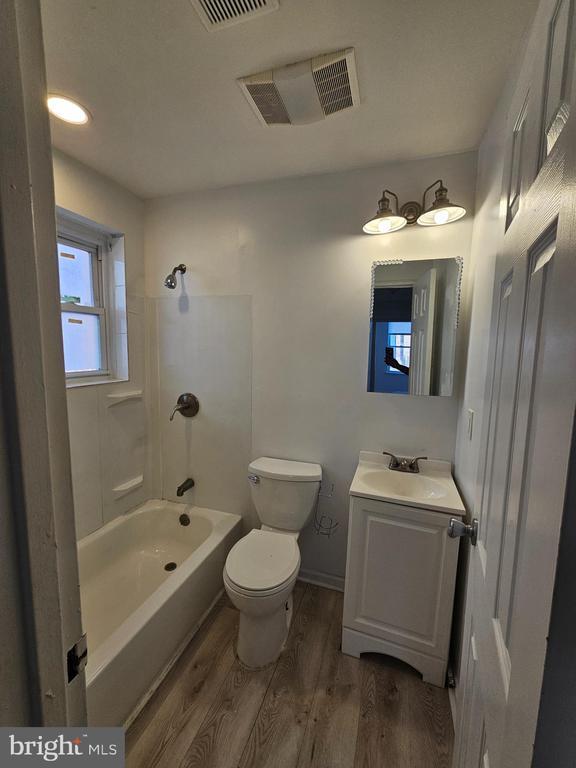 Building Photo - 2539 N Natrona St