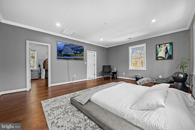 Building Photo - 3803 Estel Rd