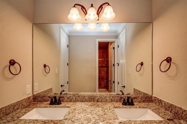 Building Photo - 106 Bella Sole