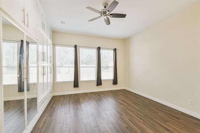 Building Photo - 13731 Cypresswood Crossing Blvd