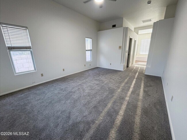 Building Photo - 12490 N Wayfarer Way