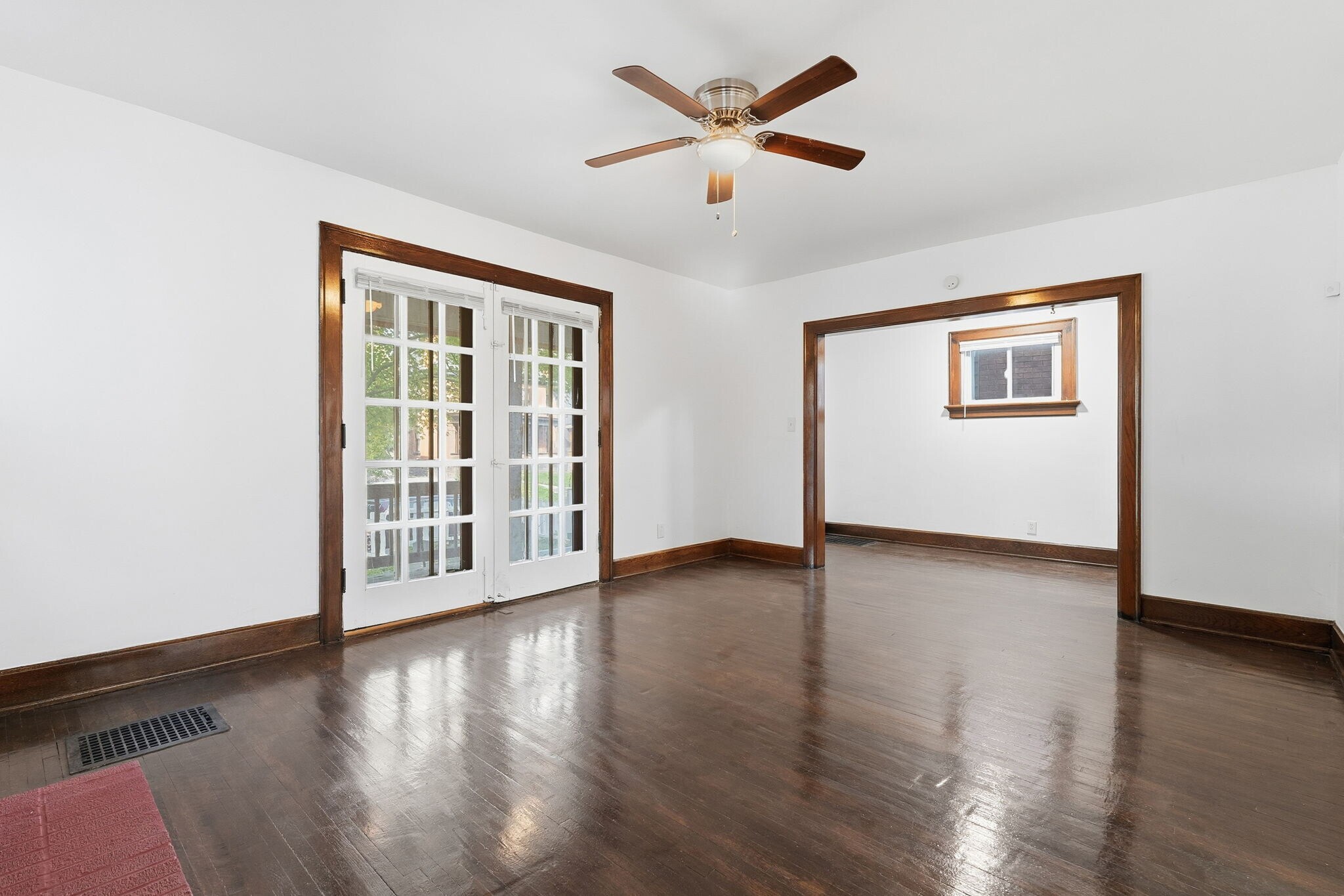 Building Photo - 904 Studer Ave