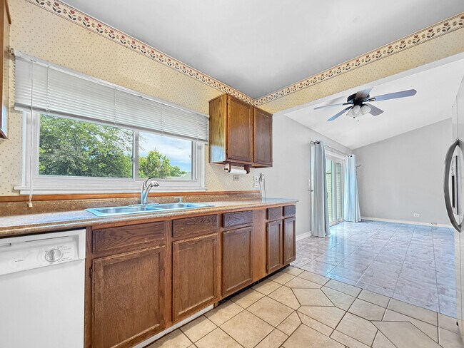 Building Photo - 2630 Stubblefield Ct