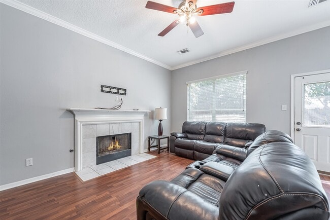 Building Photo - 3306 Autumn Forest Dr