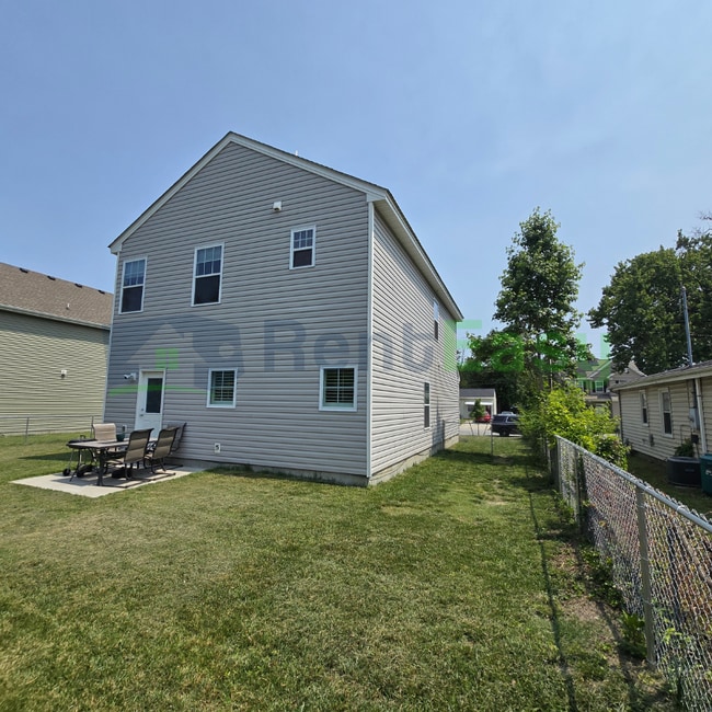 Building Photo - 2700 Berkley Ave