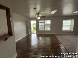Building Photo - 255 Barbara Dr