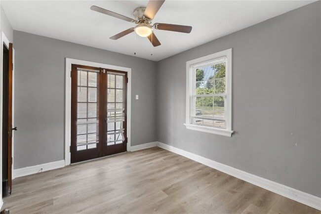 Building Photo - 10050 Diamond Dr