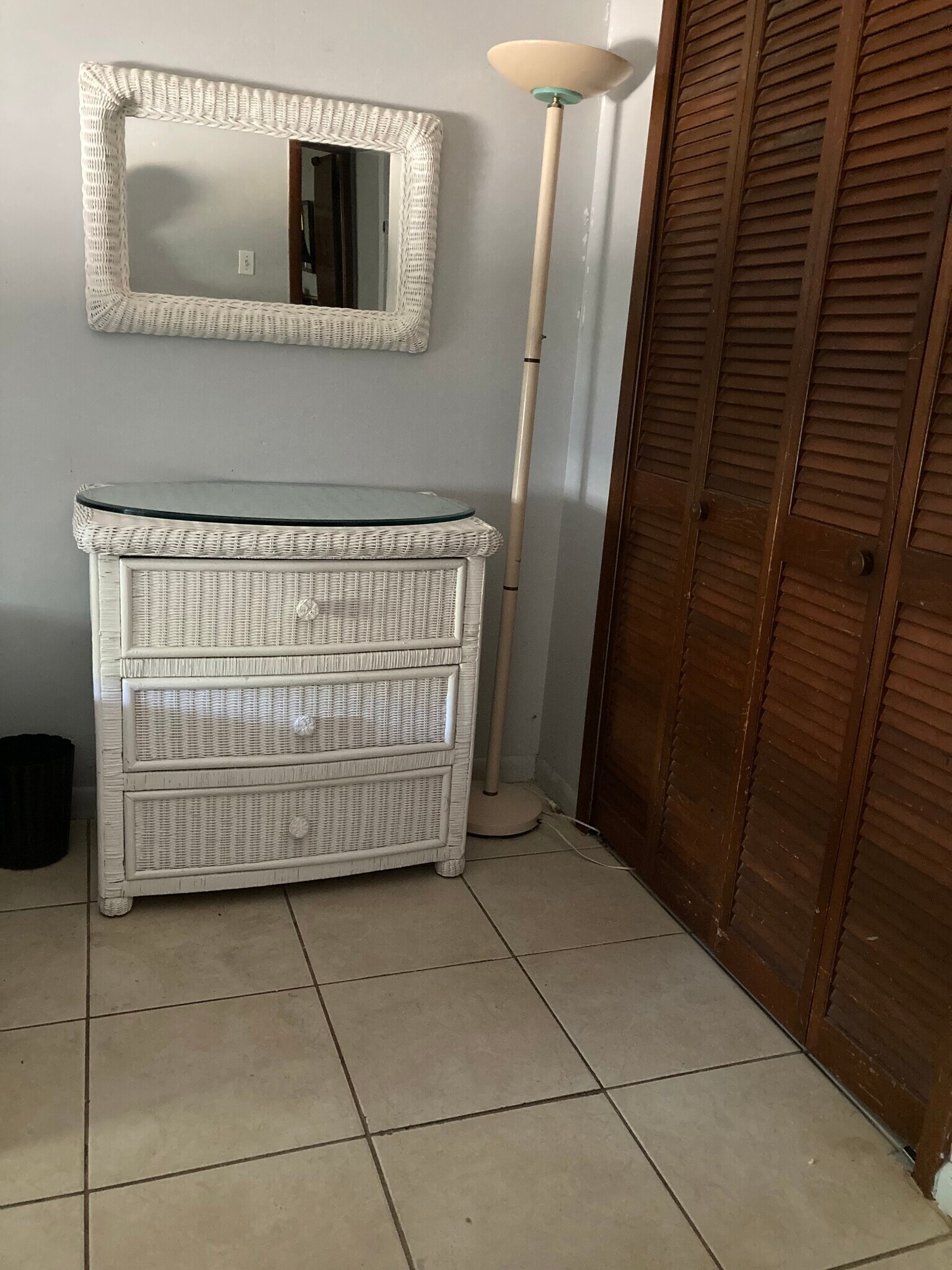 Building Photo - 522 Camino Ct