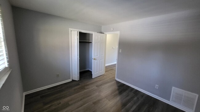 Building Photo - 2809 N Hawthorne Ln