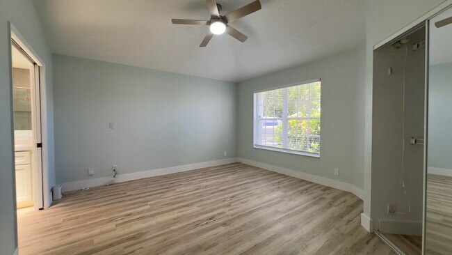 Building Photo - 13285 Opal Ln