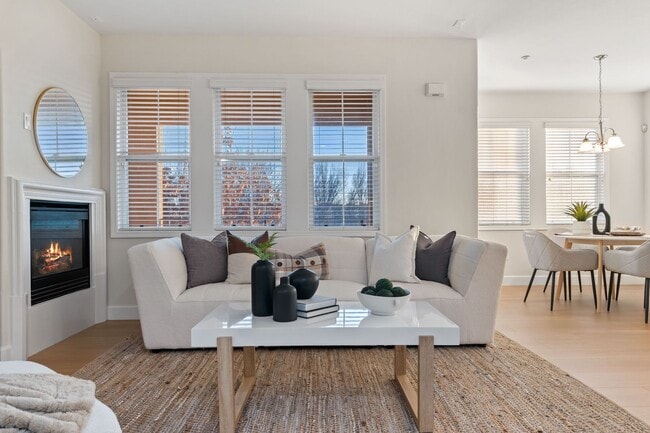 Building Photo - Bright and Open 2BD/2BA Condo at the Courtyards at Dublin Ranch Villages!