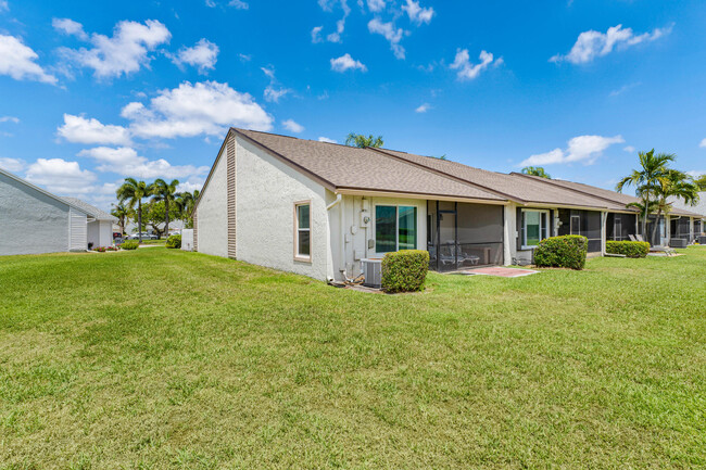 Building Photo - 12235 Forest Greens Dr