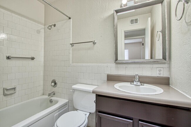 Building Photo - 10720 Mc Allen Pl