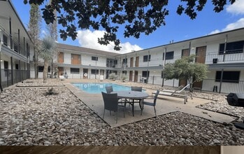 Building Photo - 515 Shoal Creek Blvd