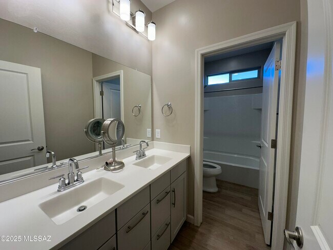 Building Photo - 2238 W Azure Creek Loop