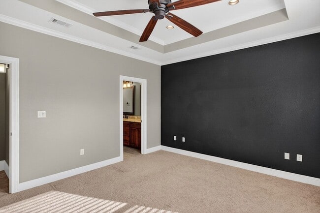 Building Photo - 1122 Porterfield Rd