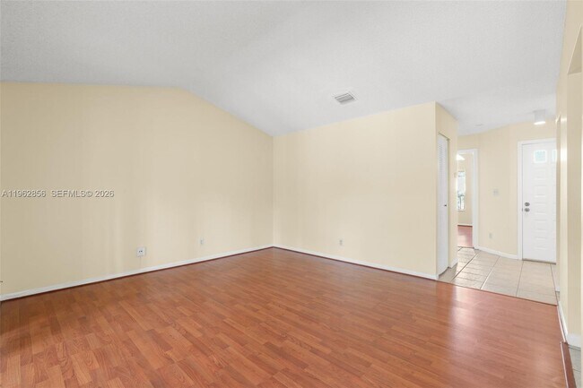 Building Photo - 1208 Coral Club Dr