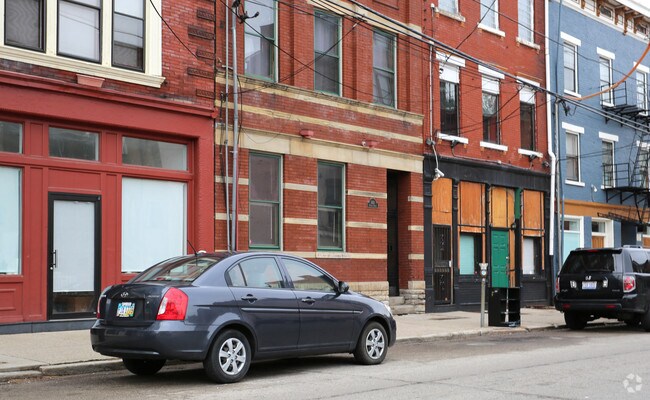 Building Photo - 1410 Walnut St