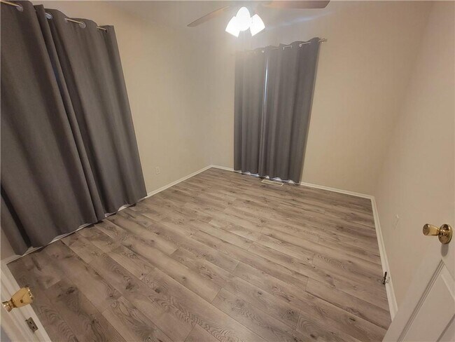 Building Photo - 1326 Lori Ct