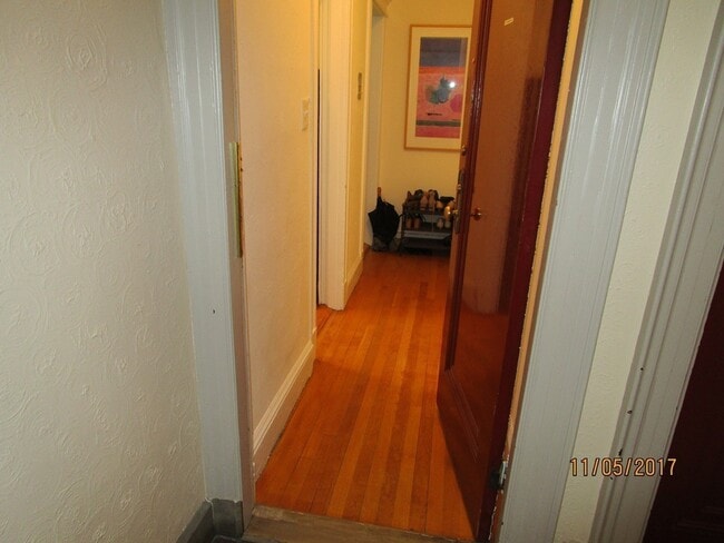 Building Photo - 116 Riverway