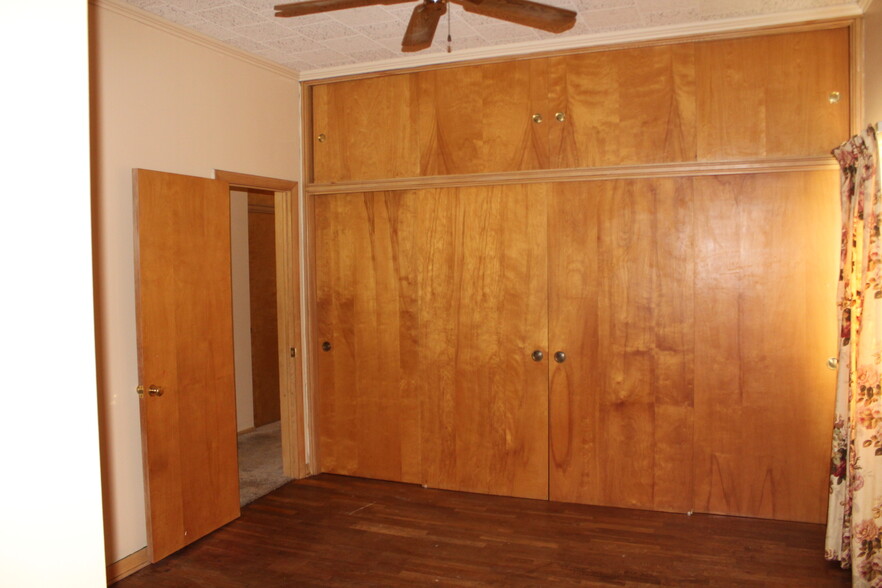 Master bedroom storage closets - 326 N Washington St