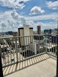 Building Photo - 777 N Ashley Dr
