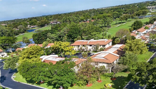 Building Photo - 21810 Cypress Cir