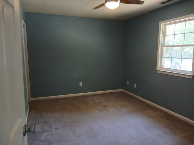 Building Photo - Clean 2BR/2BA Townhome in Garner Near White Oak & I-40
