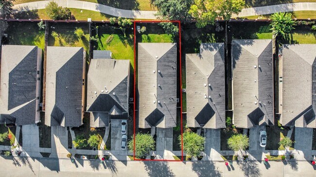 Building Photo - 8114 Silverspot Ln