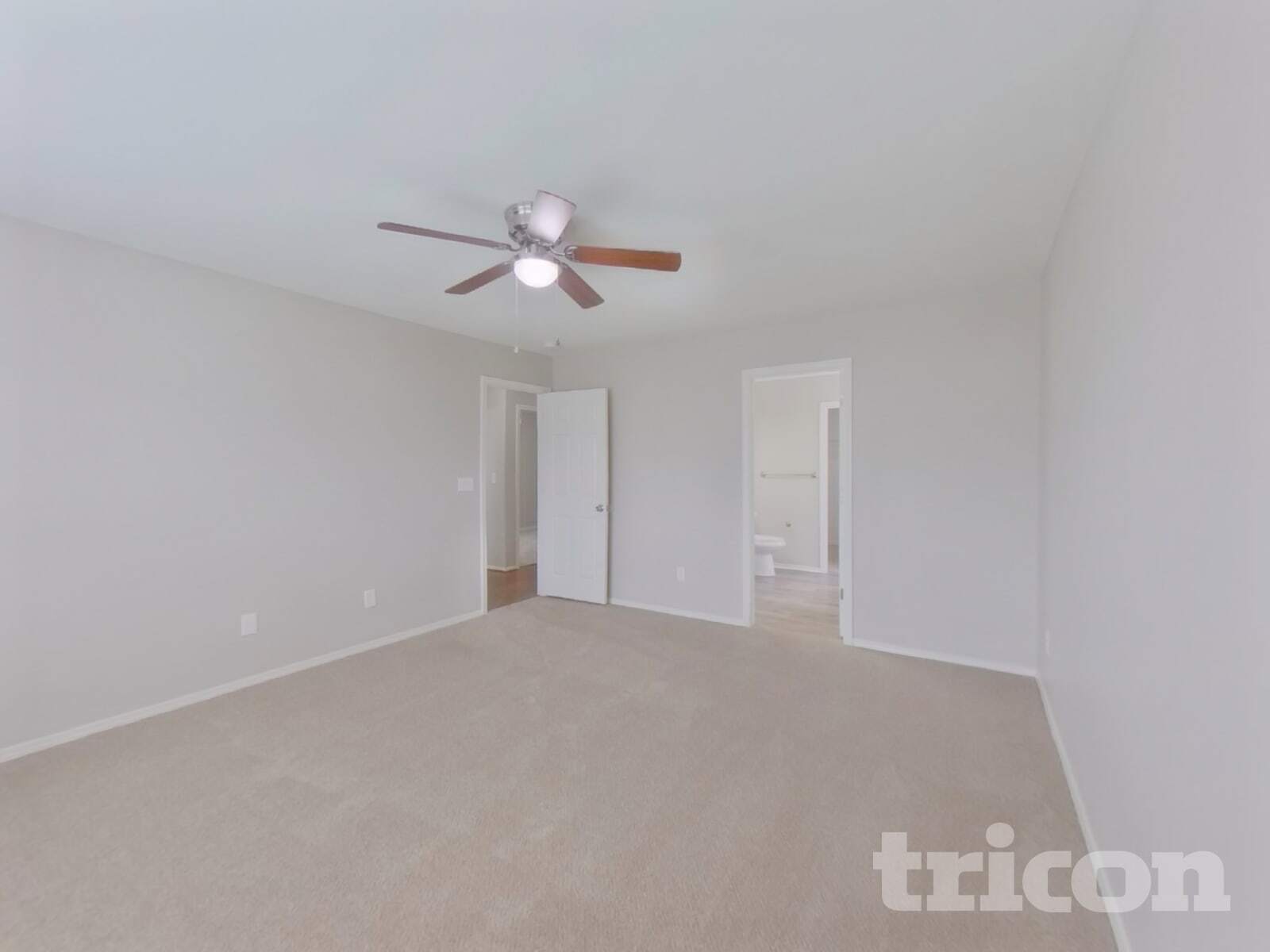 Building Photo - 2226 Buckleigh Dr