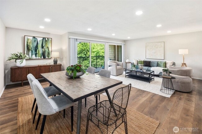 Building Photo - Resort Living at home!