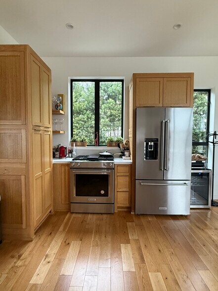 Building Photo - 4054 Jennings Dr
