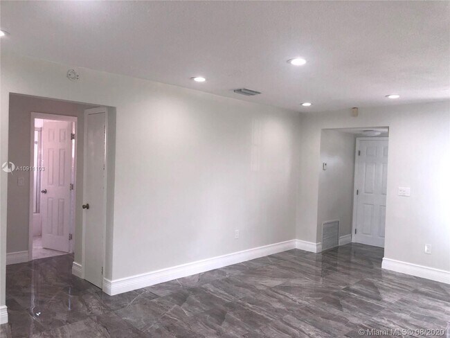 Building Photo - 8500 NW 24th Pl