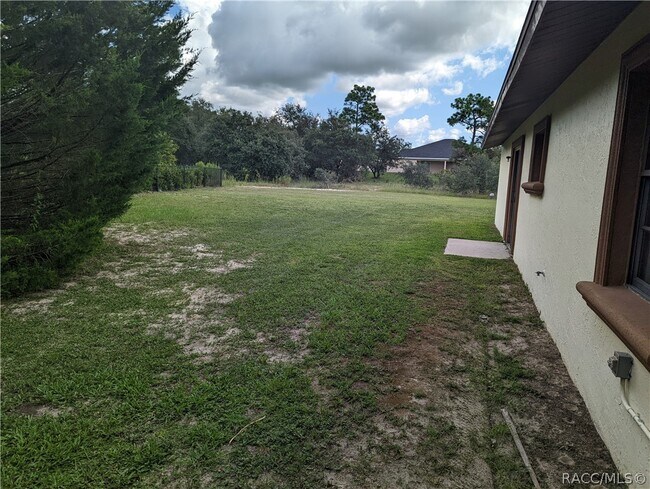 Building Photo - 5267 W Homosassa Trail