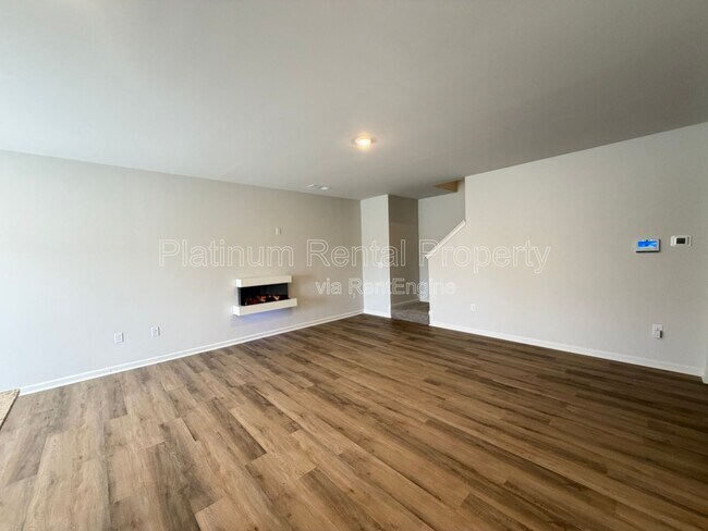 Building Photo - 42 Rustin Rdg