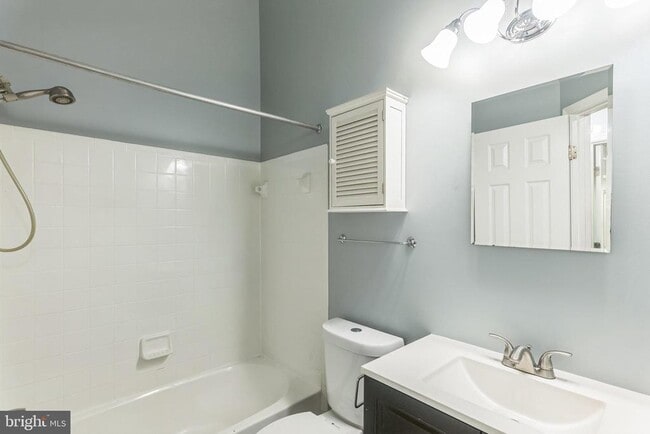 Building Photo - 20539 Golf Course Dr