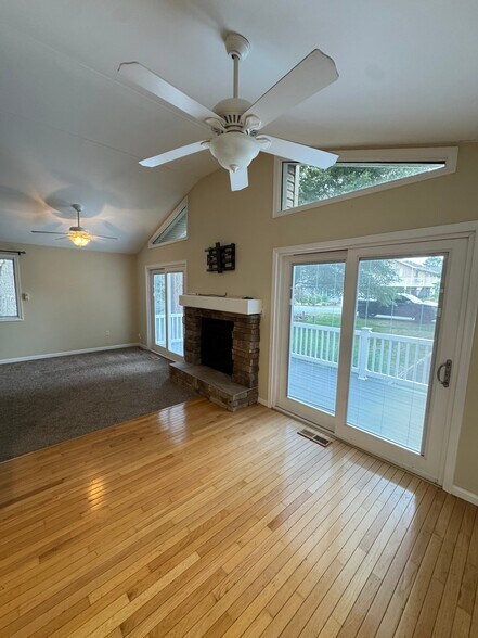 Building Photo - 40 Sundial Cir