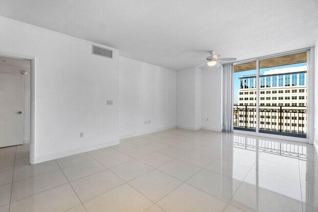 Building Photo - 550 Okeechobee Blvd