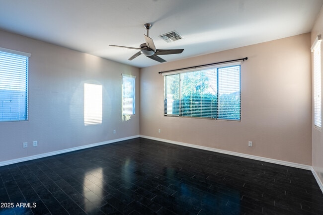 Building Photo - 453 W Lantana Pl