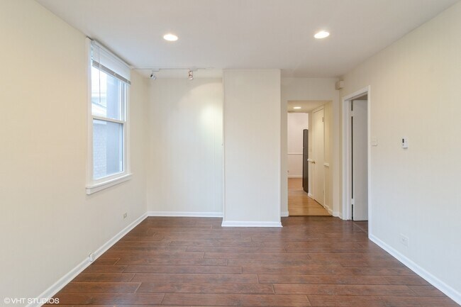 Building Photo - 1342 Circle Ave