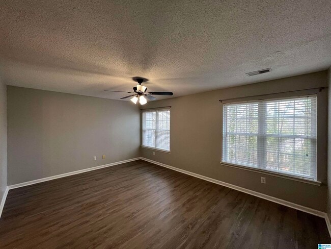 Building Photo - 1648 Savannah Park Ln