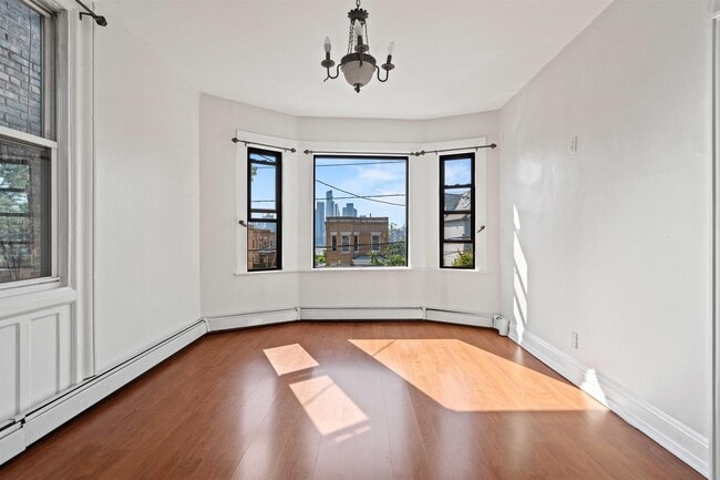 Building Photo - 415 Gregory Ave