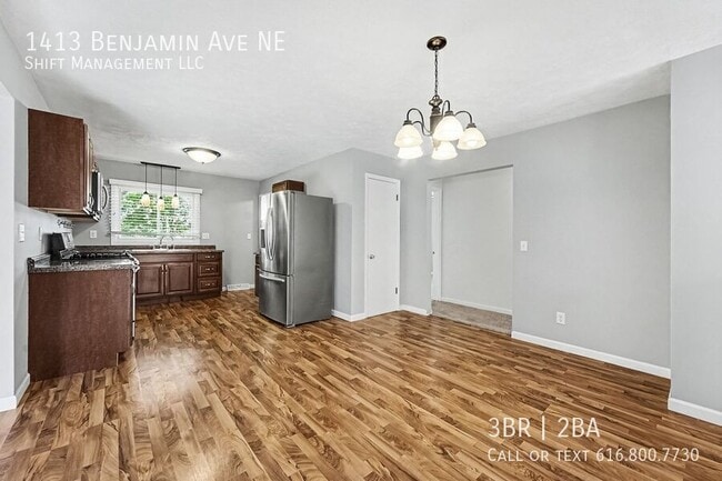 Building Photo - 1413 Benjamin Ave NE