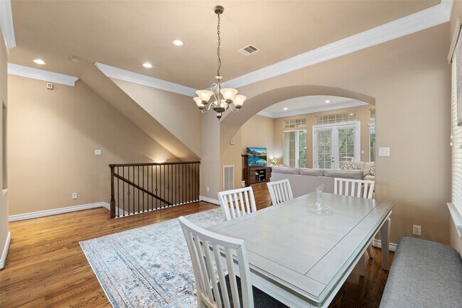 Building Photo - 9125 Harbor Hills Dr