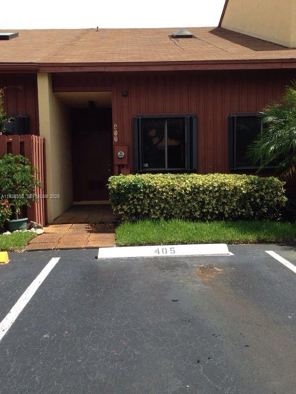 Building Photo - 405 SE 14th St