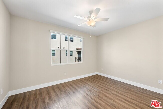 Building Photo - 4394 Paxton Pl