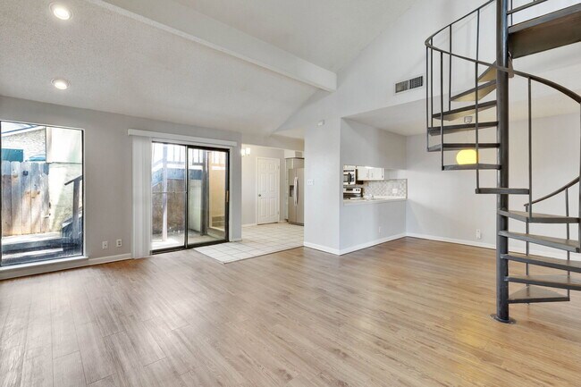 Building Photo - 1714 Timber Ridge Dr