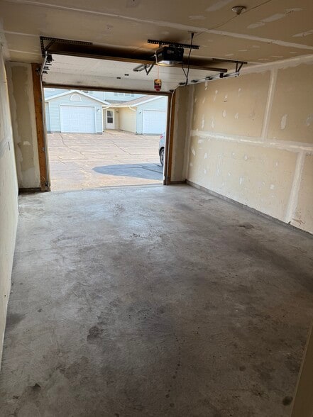 Building Photo - W6867 Sunnyvale Ln