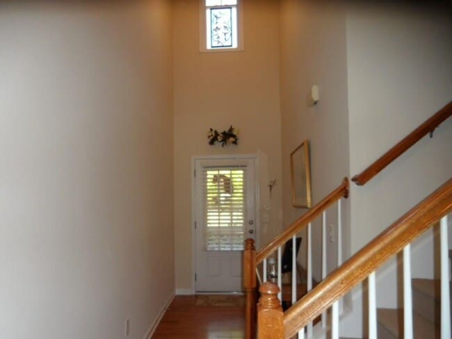 Building Photo - 5040 Hastings Terrace