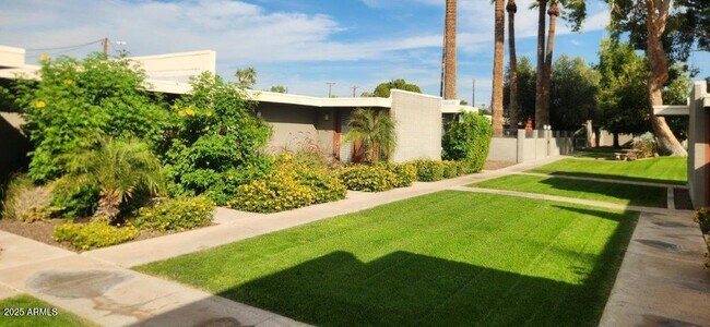 Building Photo - 4419 N 27th St